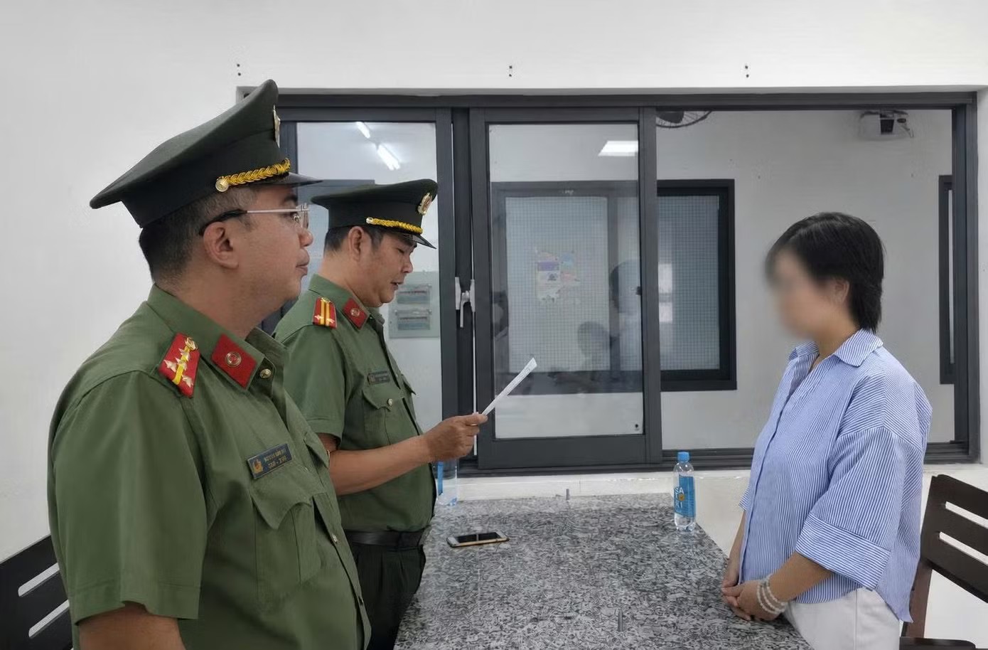 TP.HCM xử phạt 2 trường hợp thi hộ để lấy chứng chỉ tiếng Anh B2 - 1