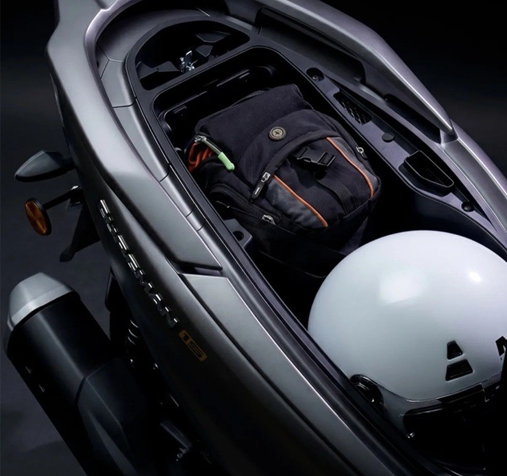 Suzuki lộ xe ga khiến giới mê xe “đứng ngồi không yên” - 2