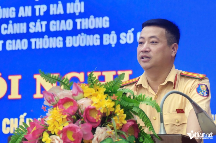 CSGT Hà Nội cho tài xế xem clip tai nạn, nhiều người 'giật mình' - 9