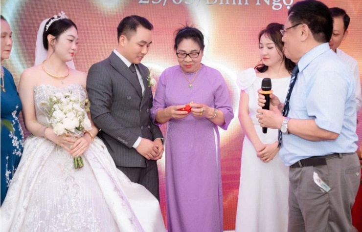 Đạt nhận món quà của người cha đã mất 26 năm&nbsp;