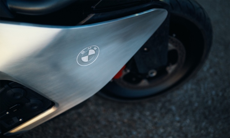 BMW Motorrad Vision K18 Concept: siêu môtô cảm hứng máy bay tàng hình - 13