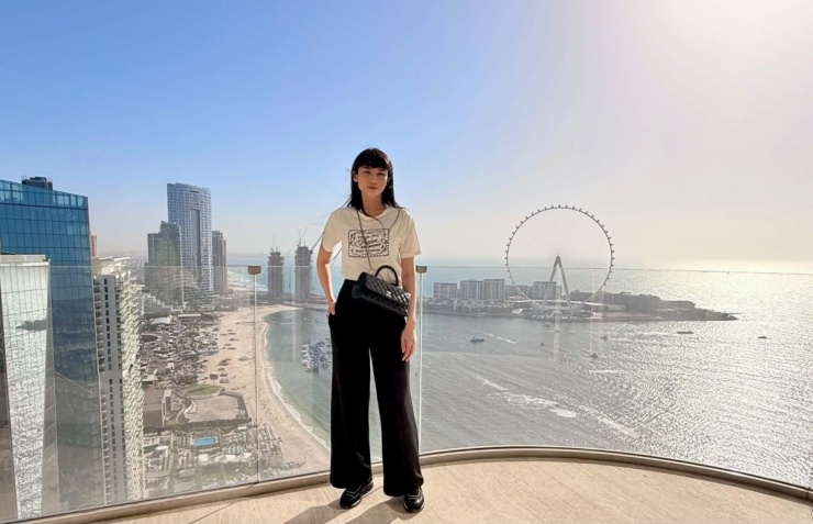 Căn hộ 'siêu sang' trên bãi biển Dubai của Kha Mỹ Vân - 1