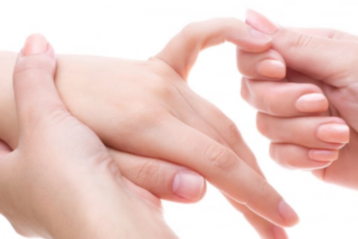 Tuyệt chiêu biến 'tay thô, ngón ngắn' trở nên thon thả, mềm mại