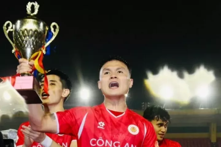 Quang Hải đi vào lịch sử bóng đá Việt Nam
