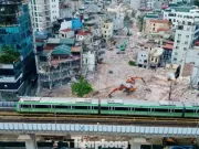 Đại công trường Vành đai 2,5 'áp sát' đường Nguyễn Trãi, nhà dân khẩn trương tháo dỡ di dời