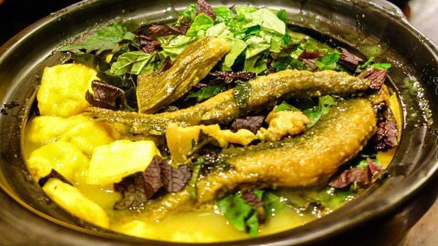 Chạch nấu chuối ăn với bún hoặc cơm đều ngon.