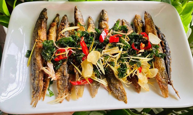 Chạch chiên lá lốt dễ ăn.