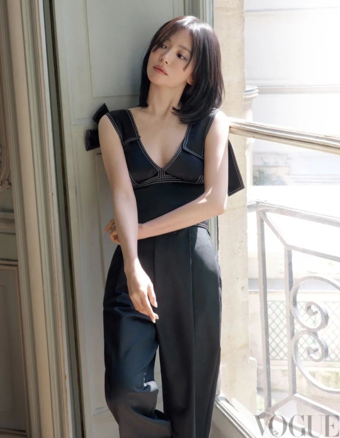 Song Hye Kyo: 'Tôi học cách cho đi tình yêu' - 4