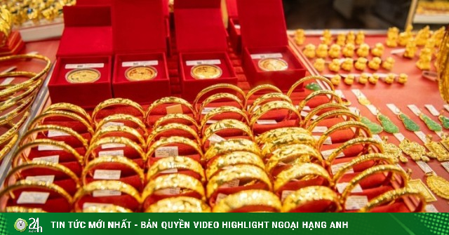 Giá vàng rơi vào ‘cơn ác mộng’: Cơ hội bắt đáy hay ‘cái bẫy’ mới?