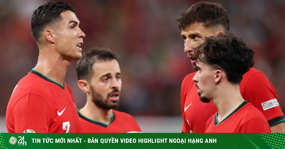 Bồ Đào Nha đặt canh bạc vào Ronaldo, bất ngờ đội hình "27+1" mơ vô địch World Cup