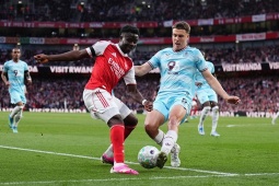Trực tiếp bóng đá Arsenal - Burnley: Cột dọc rung chuyển (Ngoại hạng Anh)