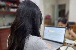 Những bà mẹ 'quay cuồng' giữa KPI và trách nhiệm gia đình