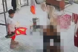 Nghi con bị lấy mất diều, người đàn ông đến tận nhà bắt bé trai 11 tuổi quỳ, đấm đá dã man