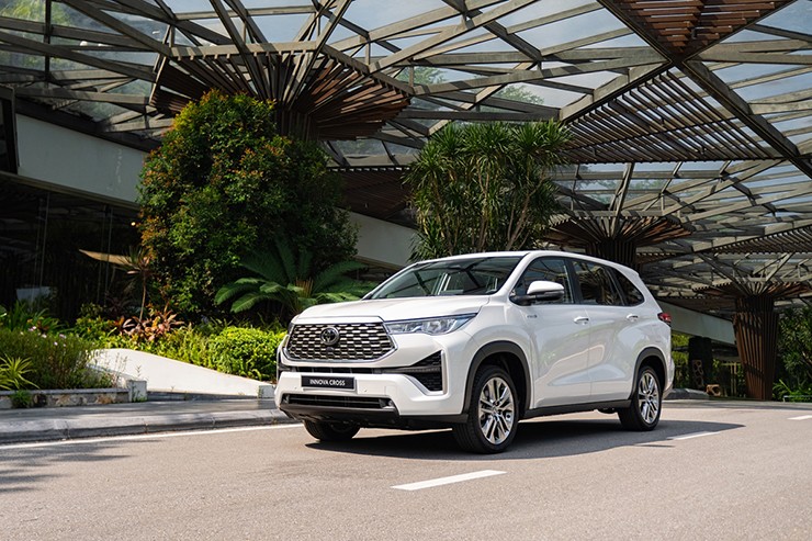 Giá xe Toyota Innova Cross lăn bánh kèm ưu đãi tháng 5/2026 - 3