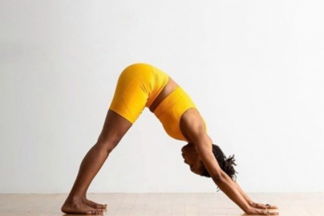 Bài tập yoga 10 phút cho người 'không có thời gian'
