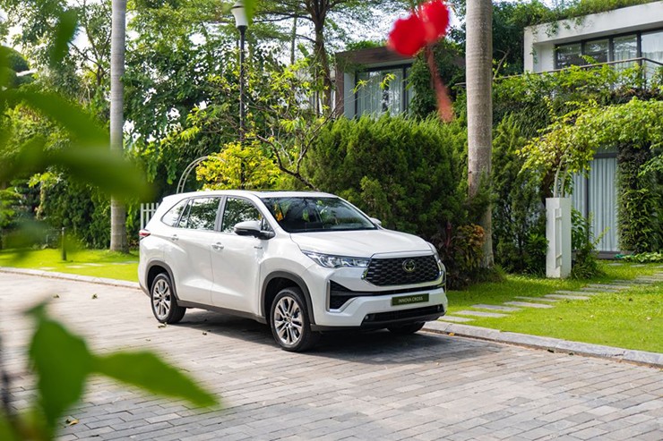 Giá xe Toyota Innova Cross lăn bánh kèm ưu đãi tháng 5/2026 - 2