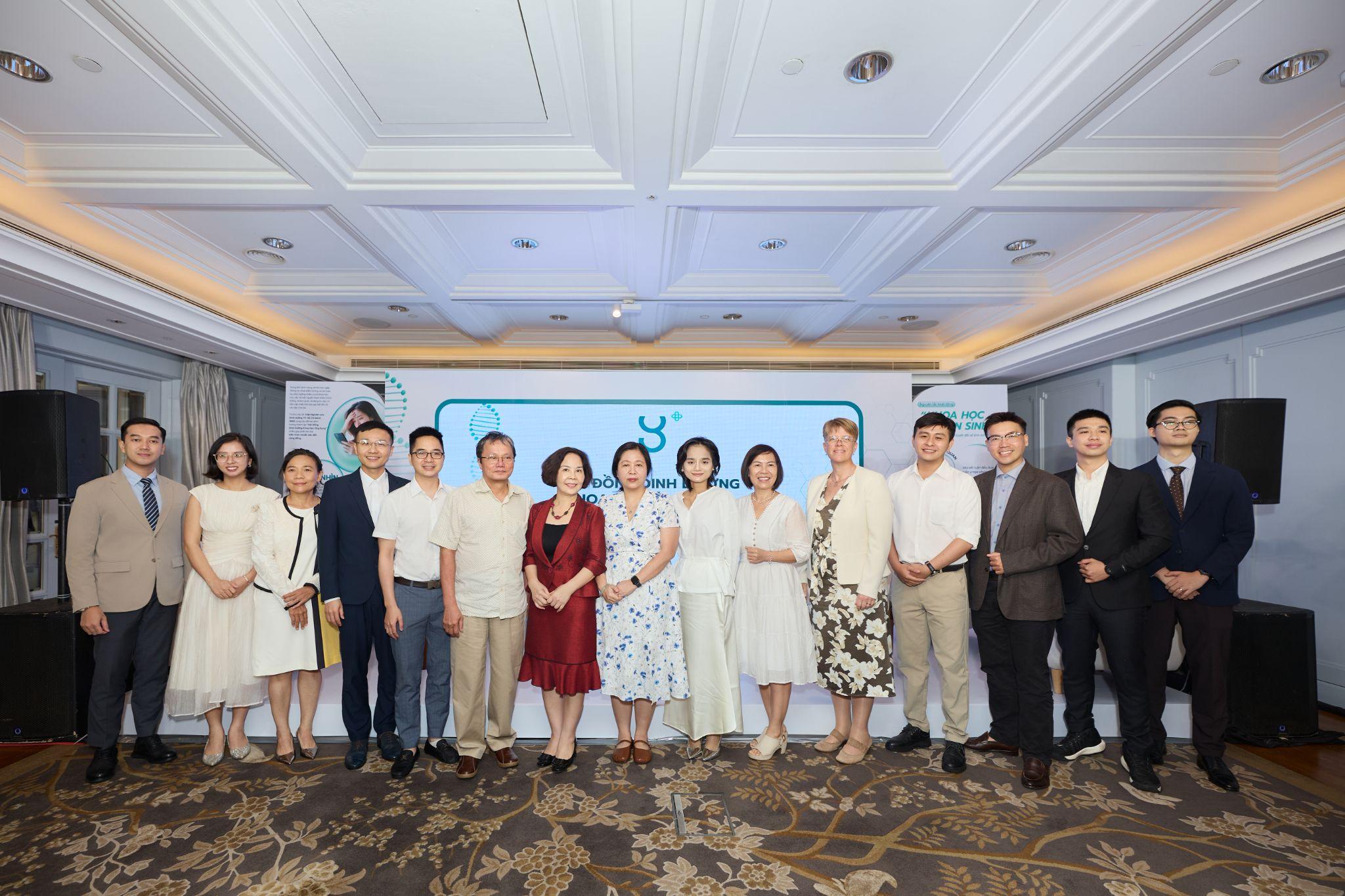 Nhóm Cố vấn chuyên môn và Bác sĩ đồng hành chuyên môn của Hội Đồng Dinh Dưỡng Khoa Học Ứng Dụng.