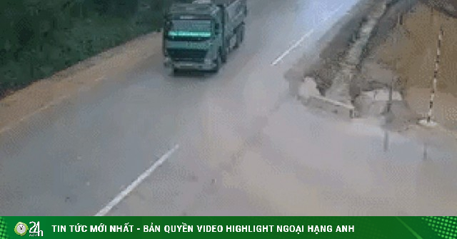 CSGT Hà Nội cho tài xế xem clip tai nạn, nhiều người 'giật mình'