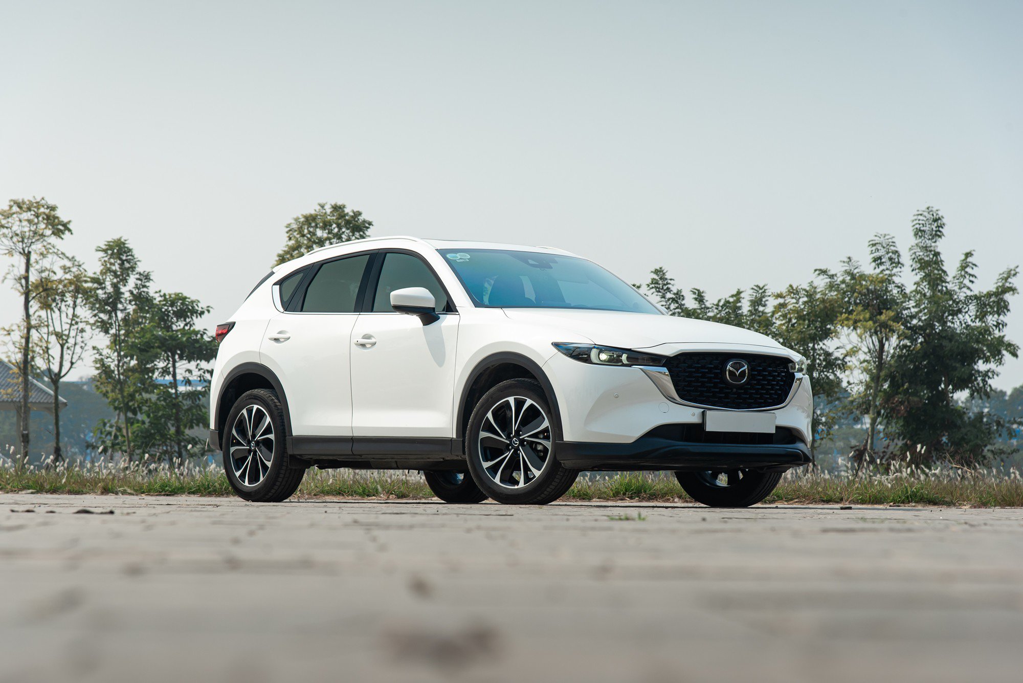 Có 800 triệu đồng, nên chọn Mazda CX-5 hay Toyota Corolla Cross? - 5