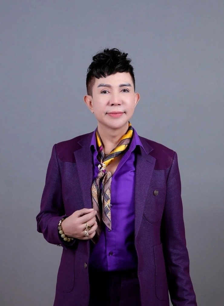 Long Nhật từng nhiều lần vướng tiếng "bà tám showbiz".