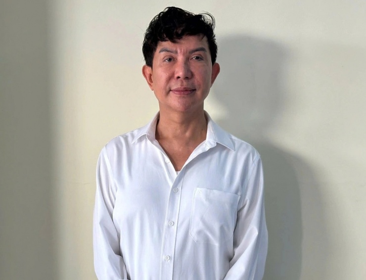 Ca sĩ Long Nhật