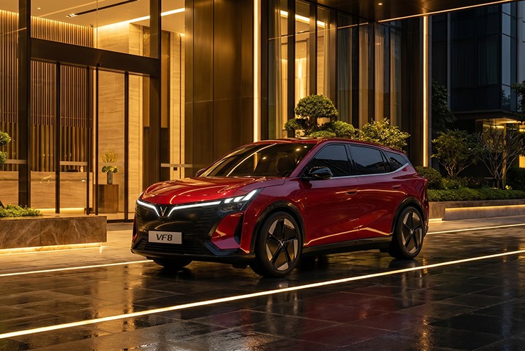 VinFast VF 8 có giá niêm yết 999 triệu đồng.