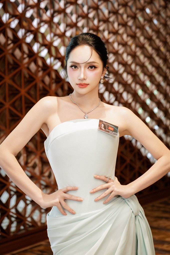 Ảnh sao 20/5: Lệ Quyên thăm nhà phố ba tầng của Hà Nhi - 6