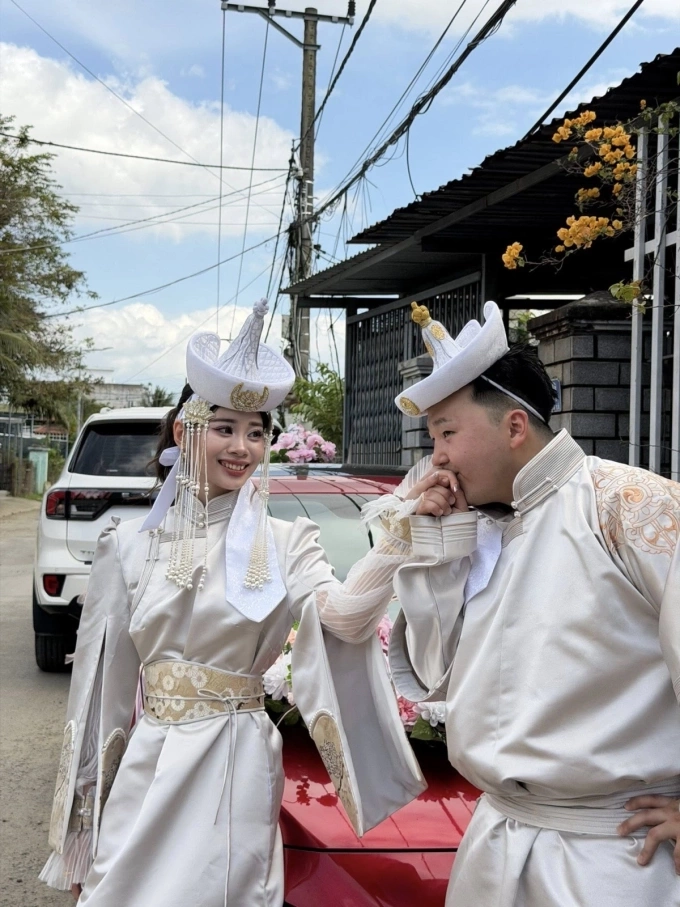 Bảo Ngọc trở nên nổi tiếng sau khi bộ ảnh lễ rước dâu tại Khánh Hòa cuối năm ngoái lan truyền trên mạng xã hội. Ảnh: NVCC