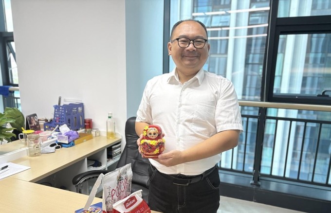 Bành Phái tại văn phòng làm việc ở thành phố Trường Sa, thủ phủ tỉnh Hồ Nam, Trung Quốc, ngày 5/8/2025. Ảnh: Hunan Today
