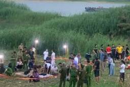 Vụ đuối nước 5 trẻ em tử vong: Lời kể "chết lặng" của người tìm thấy 3 thi thể