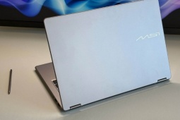 Những laptop pin “trâu” đáng chú ý nhất năm 2026