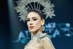 Thí sinh Hoa hậu Hòa bình diễn áo tắm