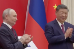Phương Tây lo ngại trước quyết định của ông Putin và ông Tập Cận Bình