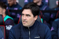 Ngỡ ngàng CLB bất bại 18 vòng liên tiếp ở Ngoại hạng Anh: Bạn thân Arteta xứng thay Slot ở Liverpool