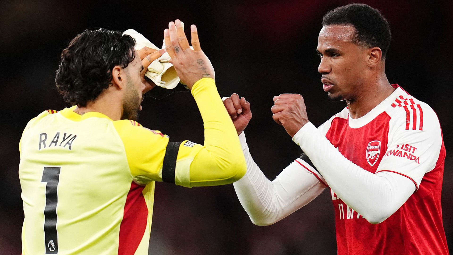 Arteta đưa Arsenal lên đỉnh Ngoại hạng Anh: Từ