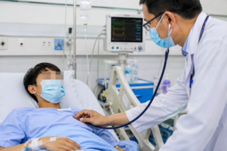 Nhịn cơm nhưng liên tục uống trà sữa, nam sinh 14 tuổi nguy kịch vì tiểu đường