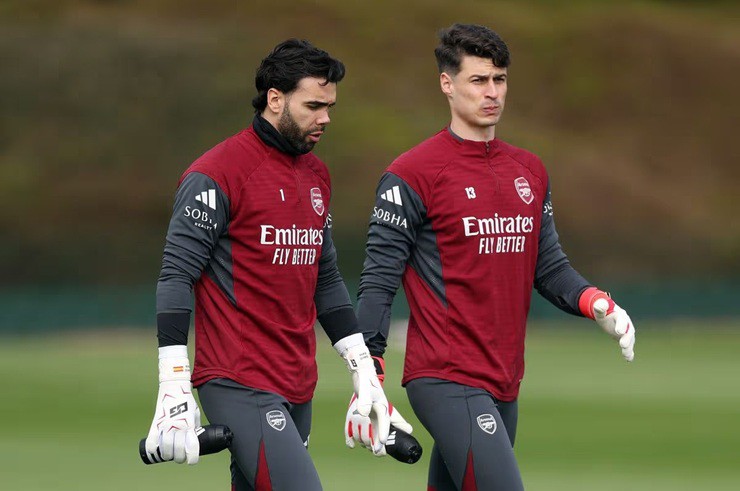 Kepa không có cơ hội ra sân ở Ngoại hạng Anh bởi David Raya là sự lựa chọn số 1 trong khung gỗ Arsenal