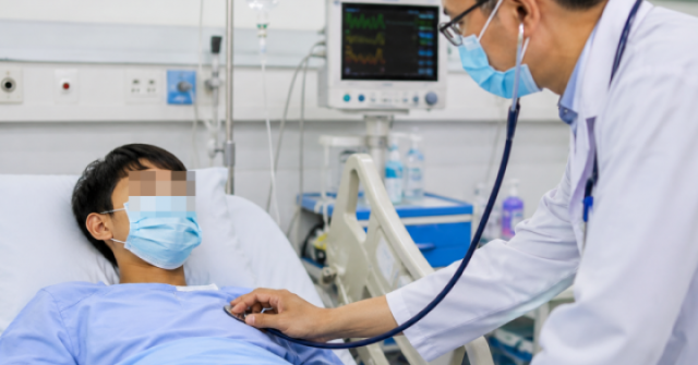 Nhịn cơm nhưng liên tục uống trà sữa, nam sinh 14 tuổi nguy kịch vì tiểu đường