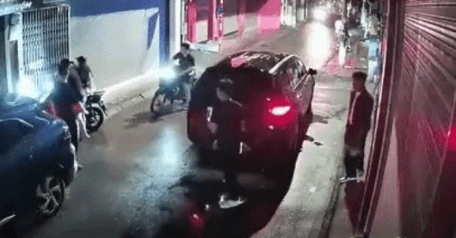 Hà Nội: Tạm giữ hình sự đối tượng đuổi đánh 2 cô gái ở đường Xuân Đỉnh