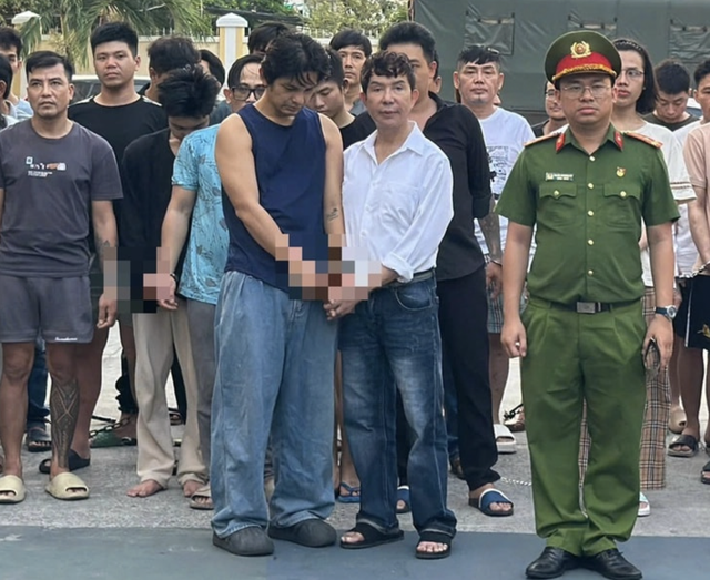 Sơn Ngọc Minh và Long Nhật đều bị bắt vì liên quan đến ma túy.