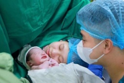 Thu nhập hơn 30 triệu còn sợ không dám đẻ: Giới trẻ nói gì về mức hỗ trợ sinh 2 con?