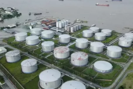 Xăng E10: Việt Nam có thể chi tỷ USD nhập ethanol mỗi năm