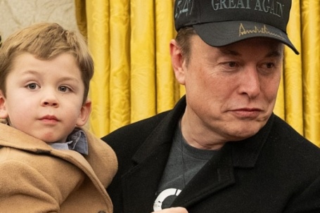 Cái tên X Æ A-Xii của con trai Elon Musk có ý nghĩa gì mà thu hút chú ý trở lại?