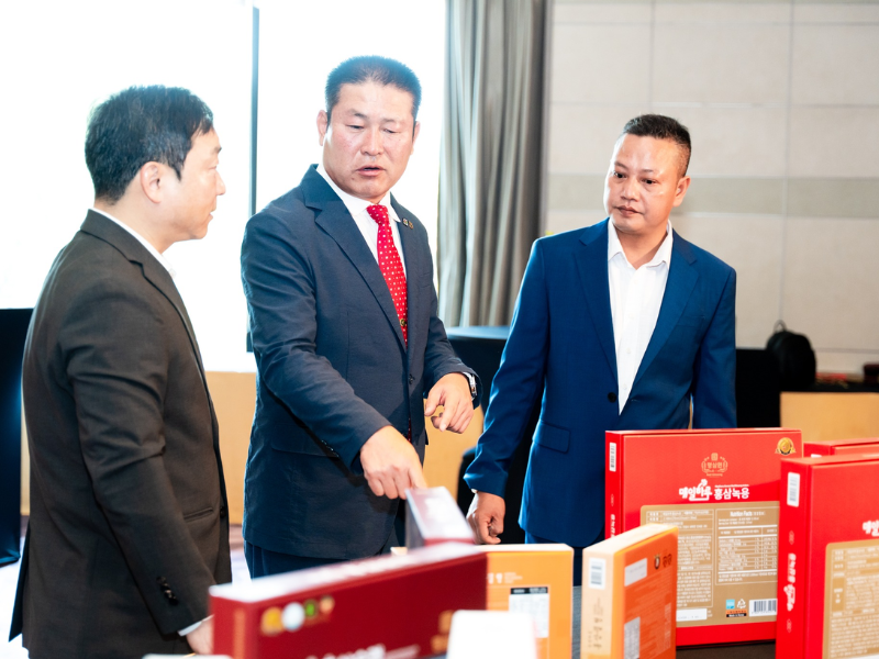 Người tiêu dùng ngày càng chú trọng đến bảng thành phần tối giản và sự nguyên chất khi lựa chọn sản phẩm chăm sóc sức khỏe.
