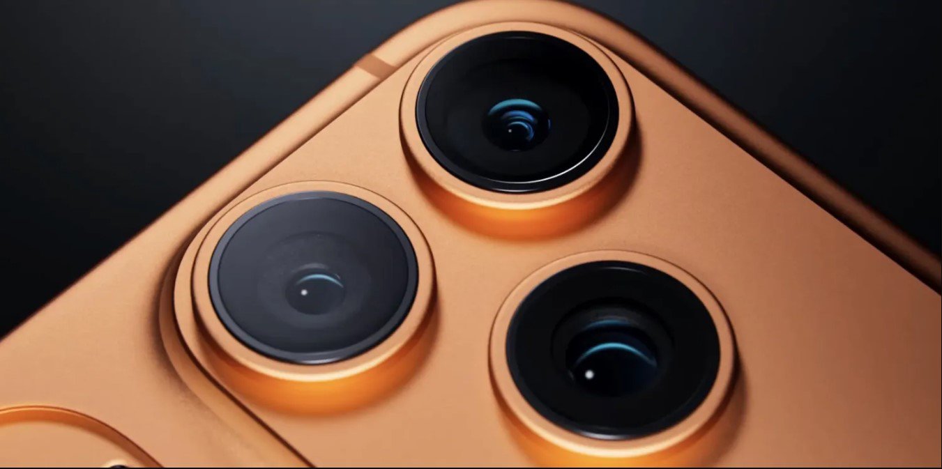 iPhone 17 Pro màu cam vũ trụ.
