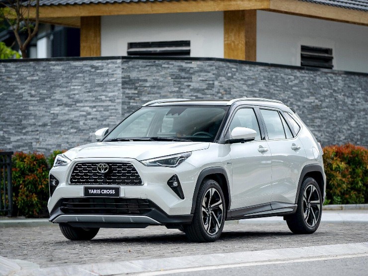Loạt xe hybrid giá rẻ dưới 1 tỷ đồng đáng mua tại Việt Nam - 1