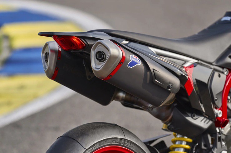 Ducati tung “quái thú mini” Hypermotard 698 Mono Nera, giá gần nửa tỷ - 3