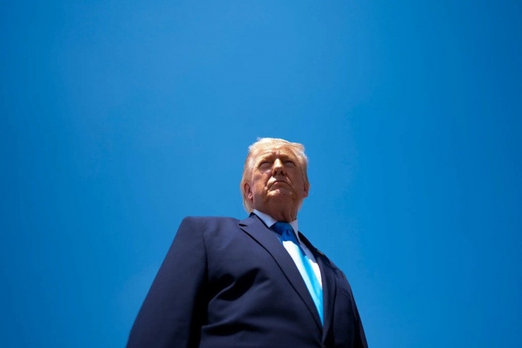 Ông Trump phản ứng với tuyên bố của lãnh tụ Iran, cảnh báo hậu quả ở Hormuz - 1