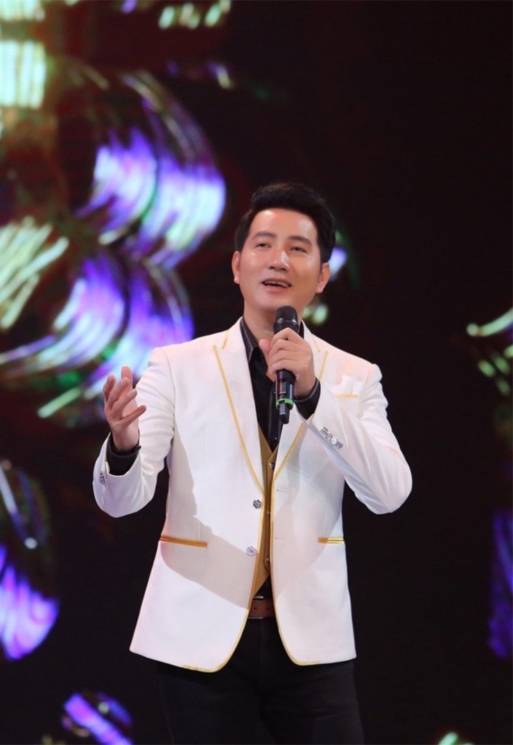 Nguyễn Phi Hùng 