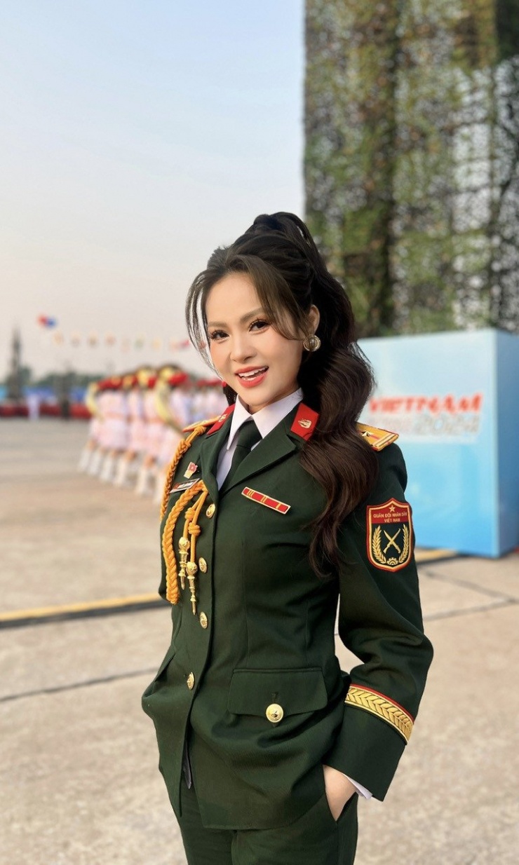 NSƯT Liên Hương hiện mang hàm Thượng tá.&nbsp;